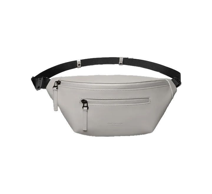 【新品】GASTON LUGA /SPLÄSH BUM BAG Spläsh Bumbag - Minimal sporty style bag fits all your necessities.