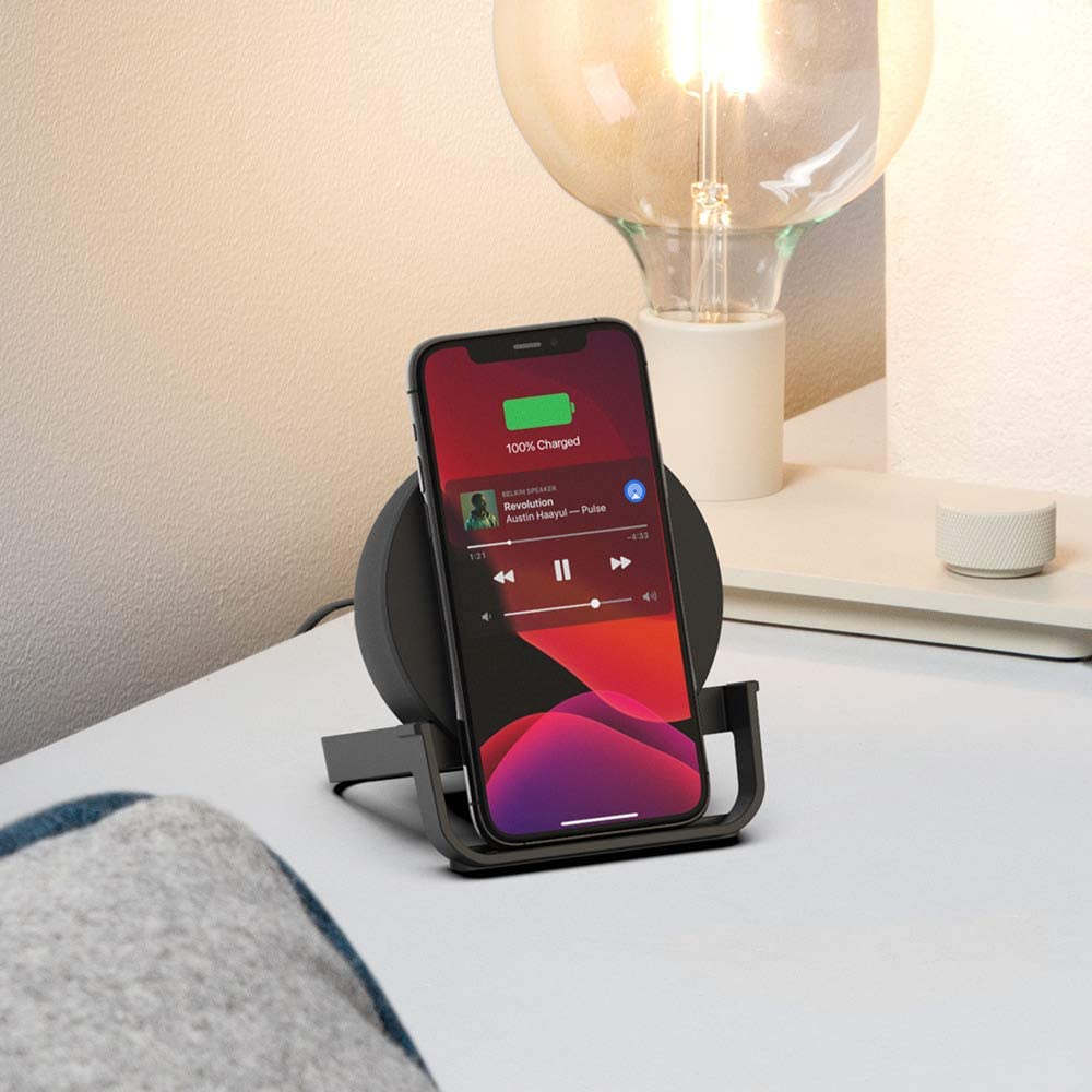 Belkin Wireless Charging Stand + Bluetooth Speaker