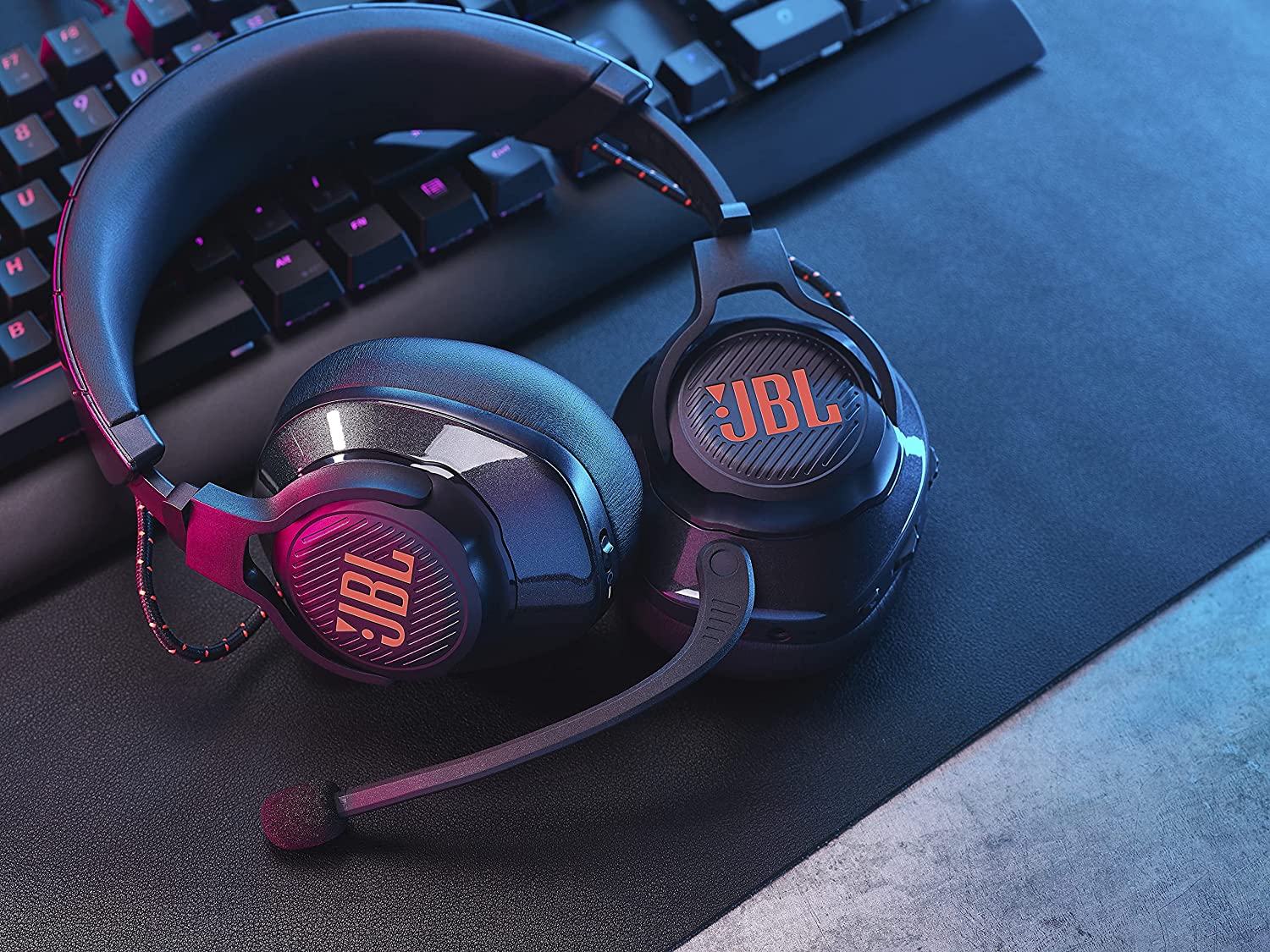 JBL Quantum 600, Wired Over-Ear Gaming Headset, Black