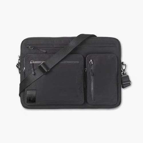 Ideal Of Sweden Elevated Laptop Sleeve 16inch Black